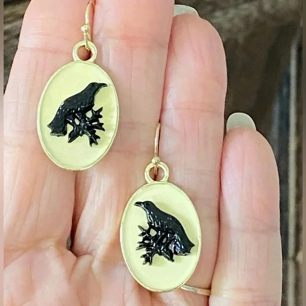 Raven Gothic Dark Cameo Style Halloween Earrings New
